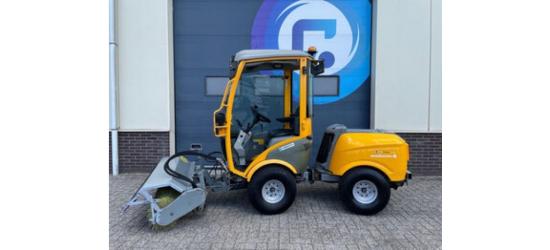 Stiga TITAN 540D Werktuigdrager met roterende borstel- Tool carrier - Werkzeugtrager - Year 2015 -