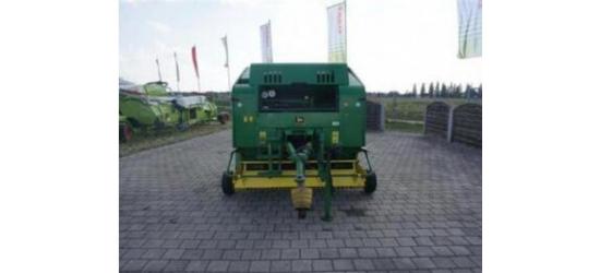 John Deere 575