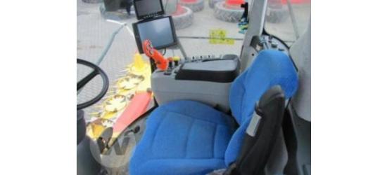 New Holland fr 700